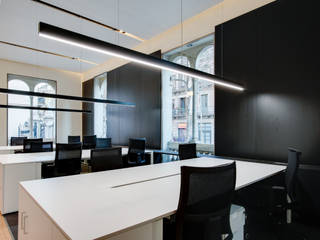 Oficina ELIX Barcelona Estudios y despachos de estilo minimalista de ELIX Minimalista