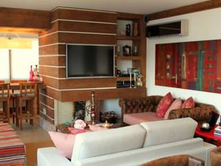 apartamento Mont Serrat, Mariana M Simoes arquitetura conceitual Mariana M Simoes arquitetura conceitual 客廳