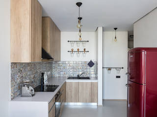 Проект однокомнатной квартиры 40 м² (раздельная комната), SAZONOVA group SAZONOVA group Cocinas escandinavas