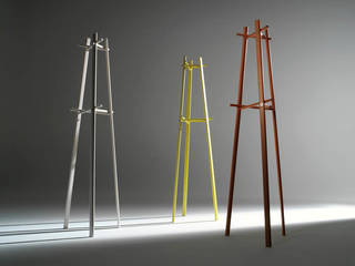 HCB Coat rack, CASAMANIA HORM FACTORY OUTLET CASAMANIA HORM FACTORY OUTLET Closets modernos