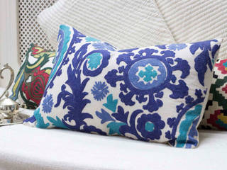 Handcrafted Decorative Pillow, DesignRaaga DesignRaaga Living room