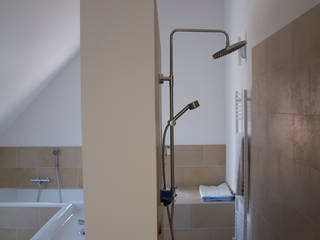 Haus "T", Langenfeld, arieltecture Gesellschaft von Architekten mbH BDA arieltecture Gesellschaft von Architekten mbH BDA Country style bathroom