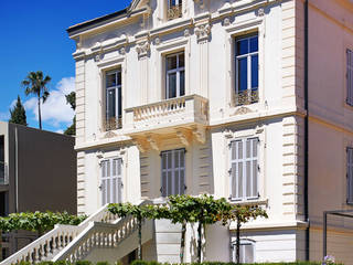 Villa Alexandra, CANNES , SoFarSoNear SoFarSoNear Salas de estilo moderno