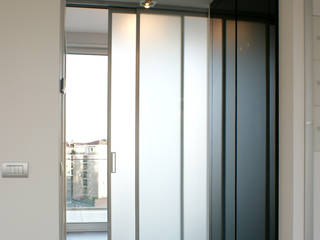 Appartamento a Milano, Gaia Brunello | in-photo Gaia Brunello | in-photo Modern style doors