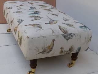 Voyage Decoration Footstools, Herts Upholstery Herts Upholstery Landelijke woonkamers