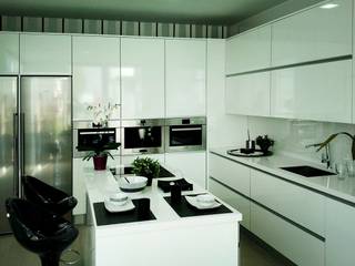 GRUPO COECO, GRUPO COECO GRUPO COECO Modern kitchen Cabinets & shelves