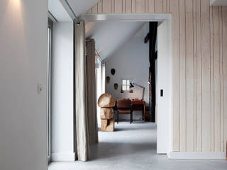 Vakantiehuis Schiermonnikoog, Binnenvorm Binnenvorm 隨意取材風玄關、階梯與走廊