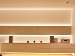 Haus 1, SCHATZ + LICHTDESIGN SCHATZ + LICHTDESIGN モダンデザインの リビング