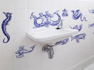 sea life, José den Hartog José den Hartog Classic style bathroom