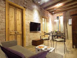 BEAUTIFUL LOFT EN EL CORAZÓN DEL BORN. BARCELONA:  de estilo industrial de ABZUG INTERIORS, Industrial   