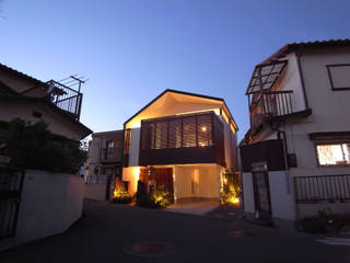 HOUSE T・N, nagena nagena Eclectic style houses