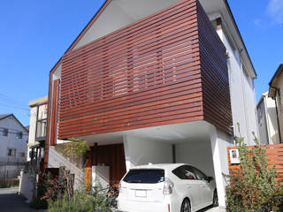 HOUSE T・N, nagena nagena Eclectic style houses