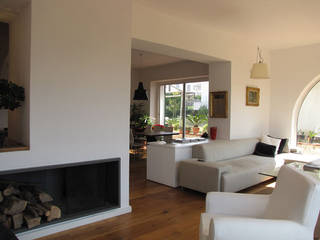 CASA CUMA, 2+2 ARCHITETTI 2+2 ARCHITETTI Living room