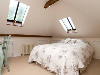 The Old Post Office , A1 Lofts and Extensions A1 Lofts and Extensions Country style bedroom