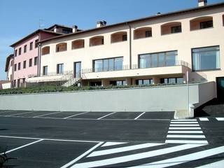 Nuovo Hotel ad Arezzo - Toscana, Studio Tecnico MB architettura Studio Tecnico MB architettura พื้นที่เชิงพาณิชย์