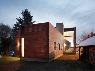 VILLA IN OBERURSEL, MMZ GmbH MMZ GmbH Casas modernas