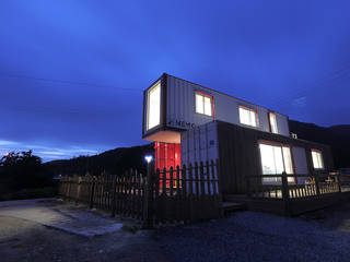 Nemo House, Container Residence, thinkTREE Architects and Partners thinkTREE Architects and Partners Maisons modernes