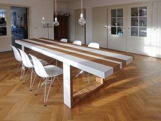 Tafel Nuca, Kuntz en Meubels Kuntz en Meubels Modern dining room