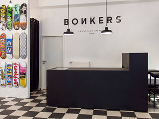 BONKERS , whythefriday Löbbert + Jung GbR whythefriday Löbbert + Jung GbR Ruang Komersial MDF