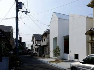 永楽荘の家 - House of Eirakusou, 林泰介建築研究所 林泰介建築研究所 Casas estilo moderno: ideas, arquitectura e imágenes