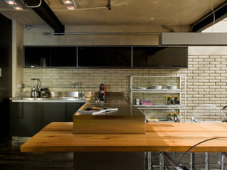 Industrial Loft DIEGO REVOLLO ARQUITETURA S/S LTDA. Cozinhas industriais