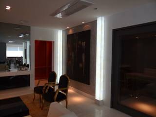 Colunas retroiluminadas com sistema Back Light, CAMASA Marmores & Design CAMASA Marmores & Design Modern living room