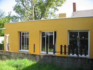 Maison à Saint-Nazaire, SERAIN-LOUKAKOU ARCHITECTEURS SERAIN-LOUKAKOU ARCHITECTEURS Minimalist houses