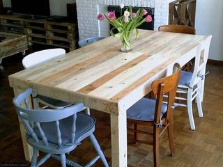 Stół z naturalnego drewna, Palletideas Palletideas Klassieke keukens
