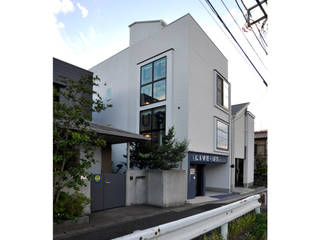 新横浜のショールーム, 辻史彰建築研究所 辻史彰建築研究所 Casas estilo moderno: ideas, arquitectura e imágenes