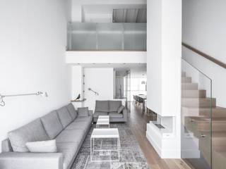 Ático en Valencia Hernández Arquitectos Salones de estilo minimalista
