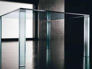 Italian glass tables, Karen Jane Interiors LLP Karen Jane Interiors LLP Comedores de estilo moderno