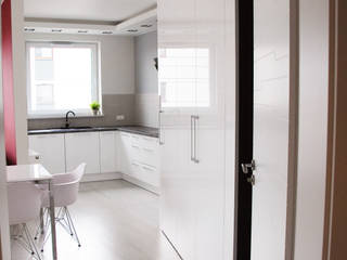 APARTAMENT NA SASKIEJ KĘPIE, YNOX Architektura Wnętrz YNOX Architektura Wnętrz Nowoczesny salon