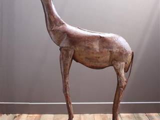 Metal Giraffe Sculpture, Vintage Archive Vintage Archive ArtworkSculptures
