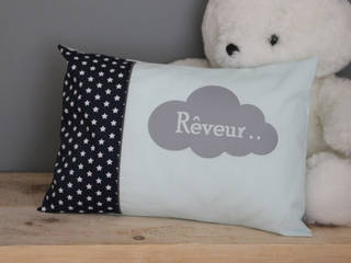 Coussin Rêveur.. Etoiles Marines, Les P'tites Coutures Les P'tites Coutures Nursery/kid’s room