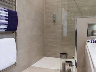 Michel Roux Waterside Inn Bathroom, Bray, Berkshire, Raycross Interiors Raycross Interiors Modern Bathroom