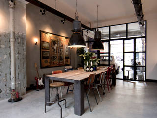 homify Industrial style dining room