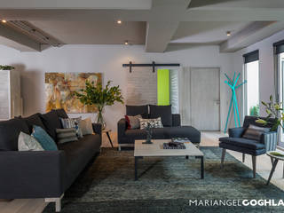 Encinos, MARIANGEL COGHLAN MARIANGEL COGHLAN Industrial style living room