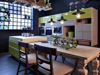 Cocina y pantry en Design House en DWM, MARIANGEL COGHLAN MARIANGEL COGHLAN Eclectic style kitchen