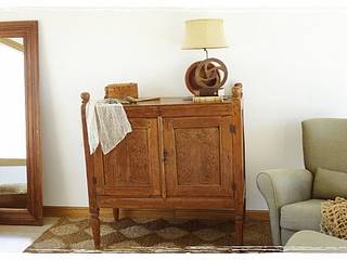 Potpourri de muebles importados, Opiusly Opiusly اتاق نشیمن