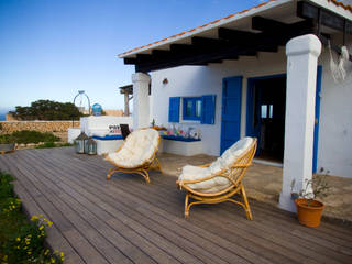 -, xavi requeno xavi requeno Country style balcony, veranda & terrace