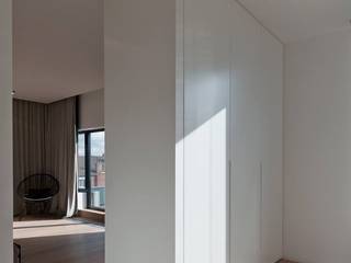 VIVIENDA FRANCIA, OKULTUS OKULTUS Minimalist dressing room