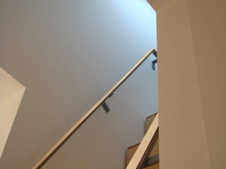 Anson Road, London, Fit Architects Fit Architects Modern corridor, hallway & stairs