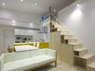 春日の家, 那波建築設計 NABA architects 那波建築設計 NABA architects Modern Living Room