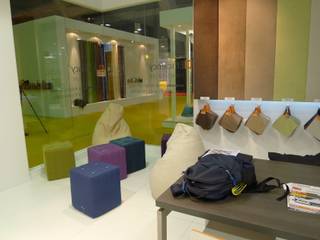 Diseño stand Crevin Intelligent Fabrics. MoOd 2014., Morgui Súnico Morgui Súnico Commercial spaces