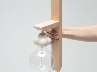 Atomo Lamp, Juan Ruiz-Rivas Estudio Juan Ruiz-Rivas Estudio ห้องนั่งเล่น