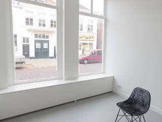 de (drie) Moriaen(en), architectenbureau Huib Koman (abHK) architectenbureau Huib Koman (abHK) Salon minimaliste