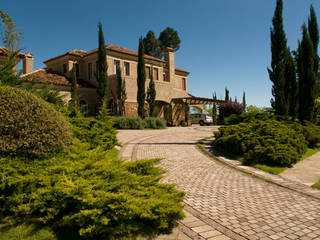 Residência MCK, Tellini Vontobel Arquitetura Tellini Vontobel Arquitetura Giardino in stile mediterraneo