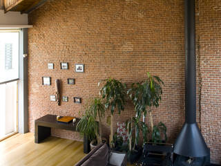 Loft ATOCHA. Madrid, Beriot, Bernardini arquitectos Beriot, Bernardini arquitectos 인더스트리얼 거실