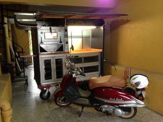 Food truck & restaurante "il baffi" , Armatoste studio Armatoste studio Commercial spaces