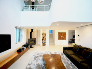 GALLERY HOUSE 미술가의 집, HBA-rchitects HBA-rchitects Phòng khách phong cách tối giản